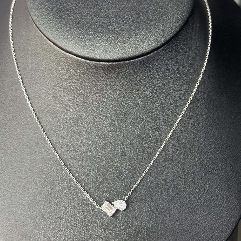 Elegant White Gold Necklace